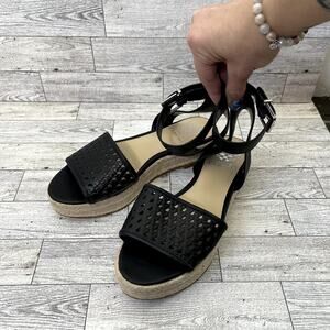 VINCE CAMUTO Black and Tan Laser Cut Ankle Strap Platform Sandals Sz 7.5